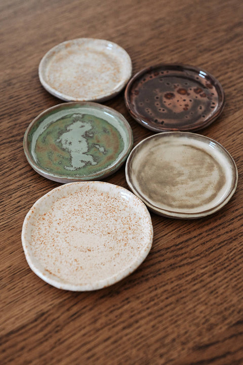 Mini-Keramikteller: Beige / graues Steingut