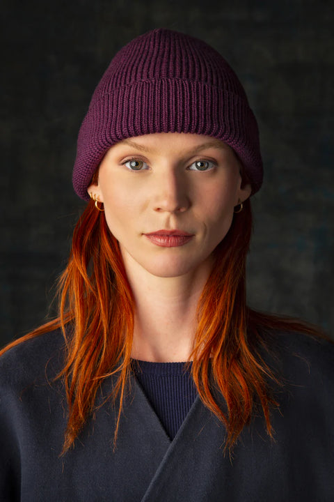 Wolvis Beanie / Grape