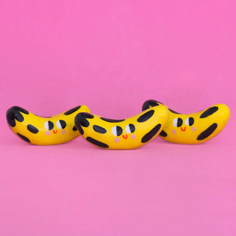 Hungrige Banane aus Keramik