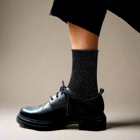KLUE Glitter Lurex Socken | Schwarz