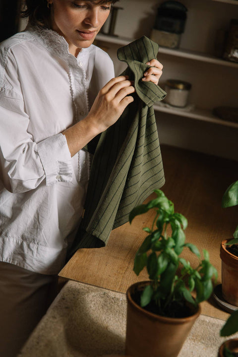 Geschirrtuch mit Streifen