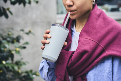 KINTO TO GO Tumbler 480 ml mit Trinkhalm