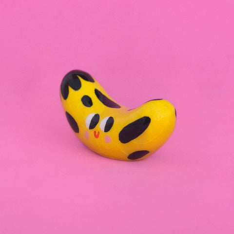 Hungrige Banane aus Keramik