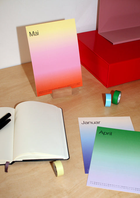 Gradient Calendar 2027