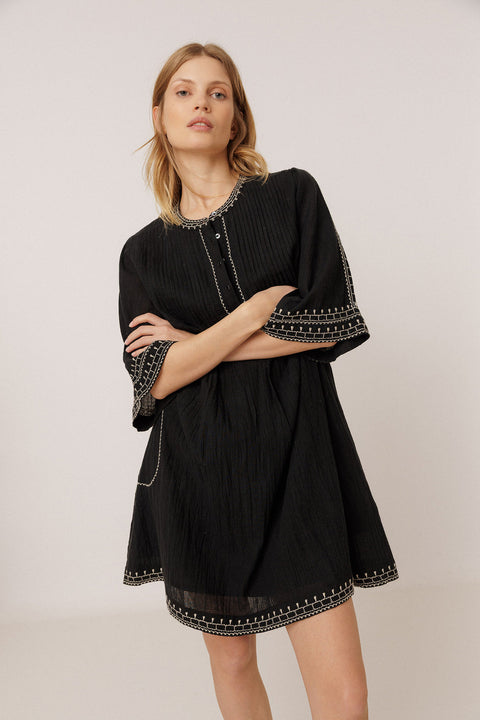 SS26 Kleid mit Glockenärmeln