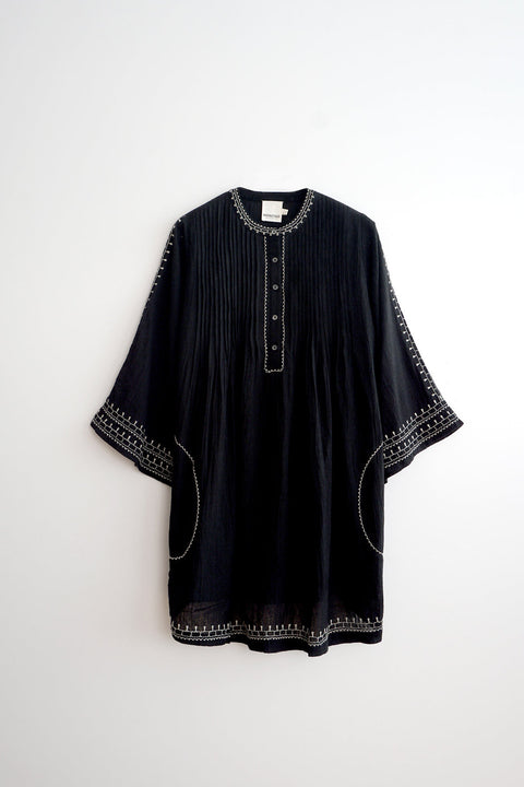 SS26 Kleid mit Glockenärmeln