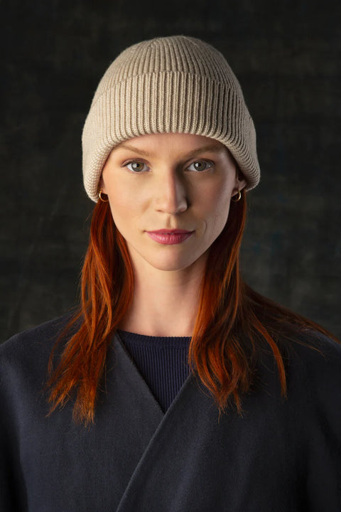 Wolvis Beanie / Alabaster