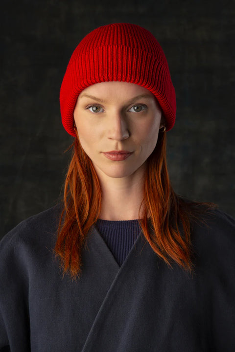 Wolvis Beanie / Poppy