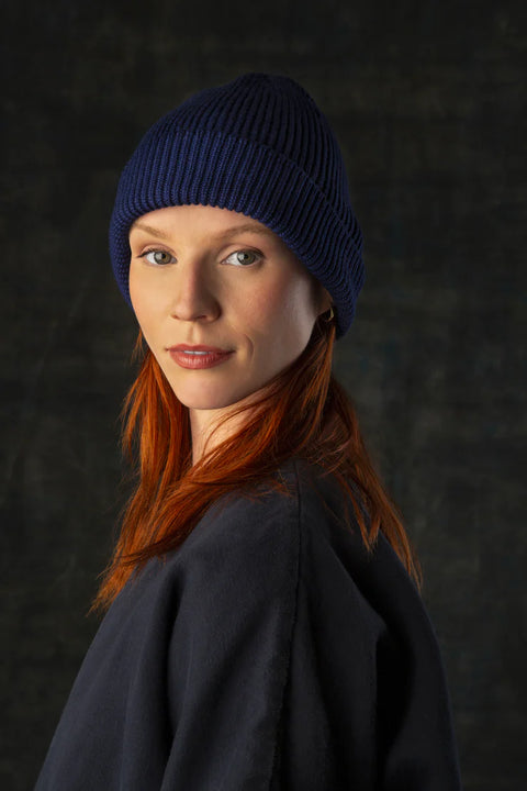 Wolvis Beanie / Indigo