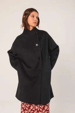 INDI&COLD Asymetric Wool Coat