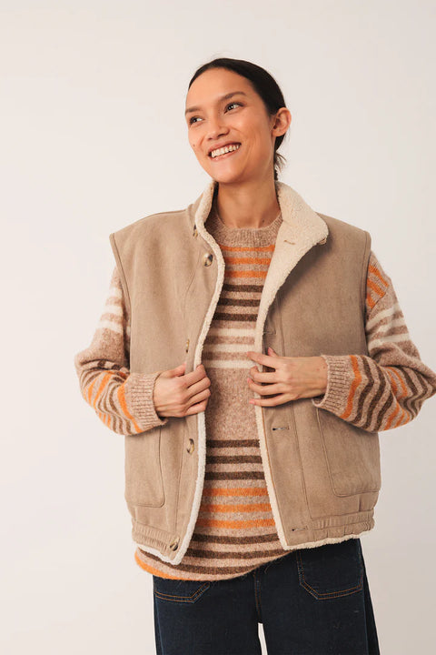 INDI&COLD Reversible Teddy Vest / Beige
