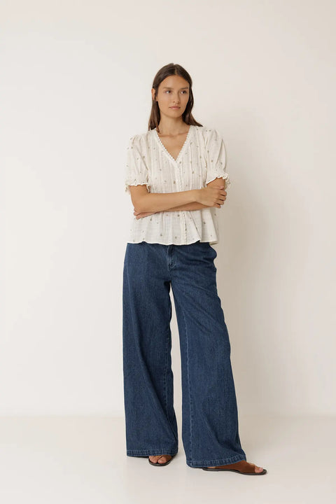 SS26 Bluse kurzarm mit Spitze