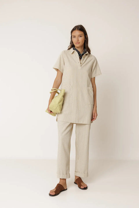 SS26 Kleid mit Polokragen