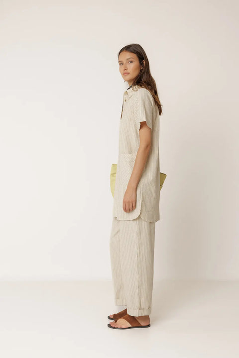 SS26 Kleid mit Polokragen