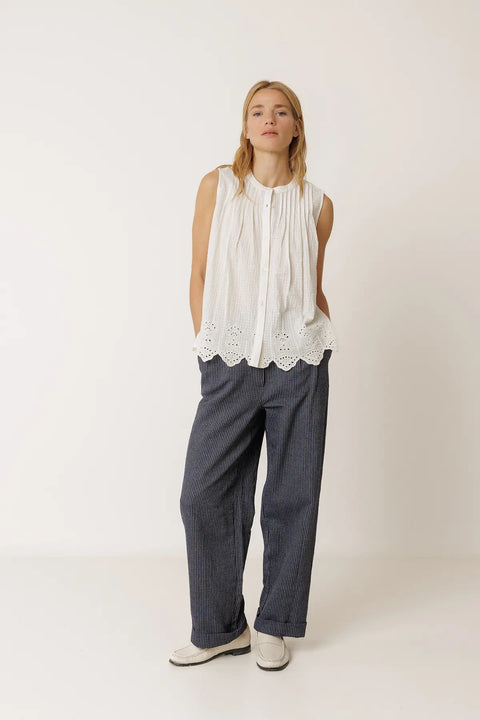 SS26 Bluse ärmellos mit Spitze